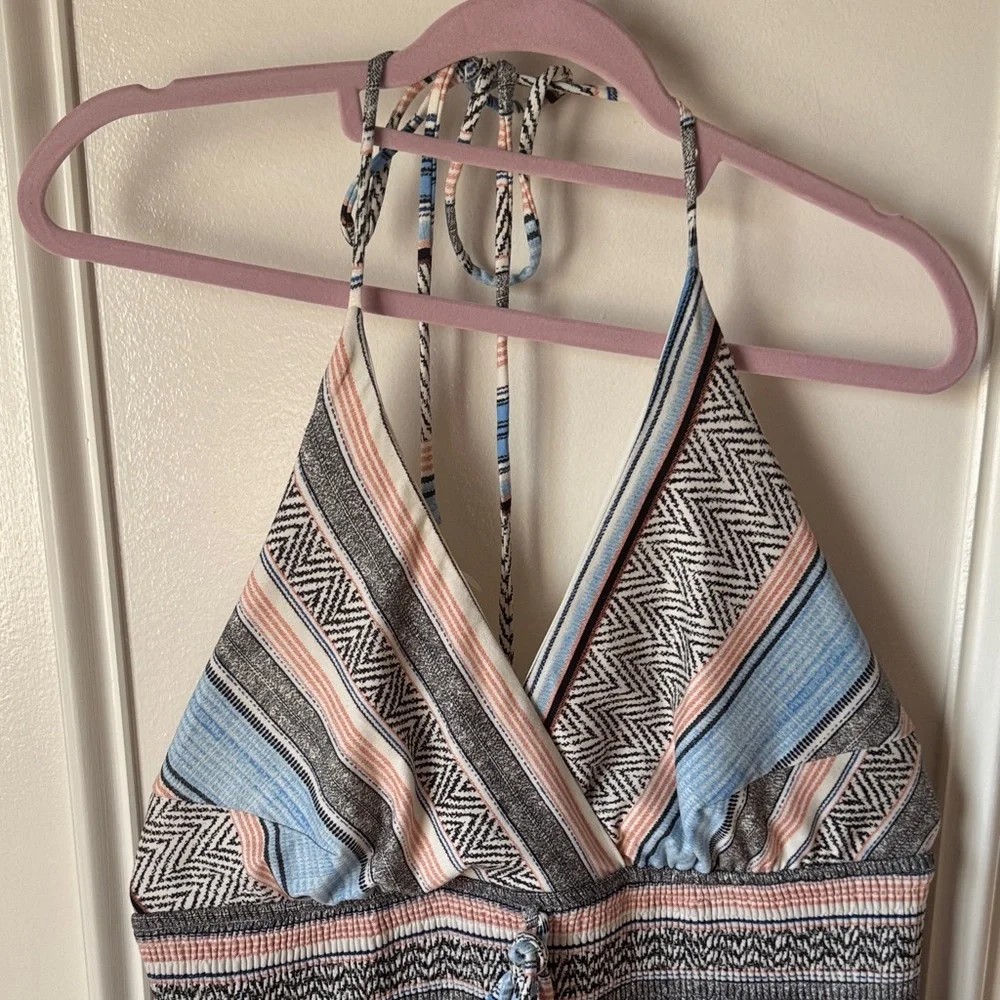 VENUS Vibrant Striped Halter Dress with Pockets - Picture 5 of 12